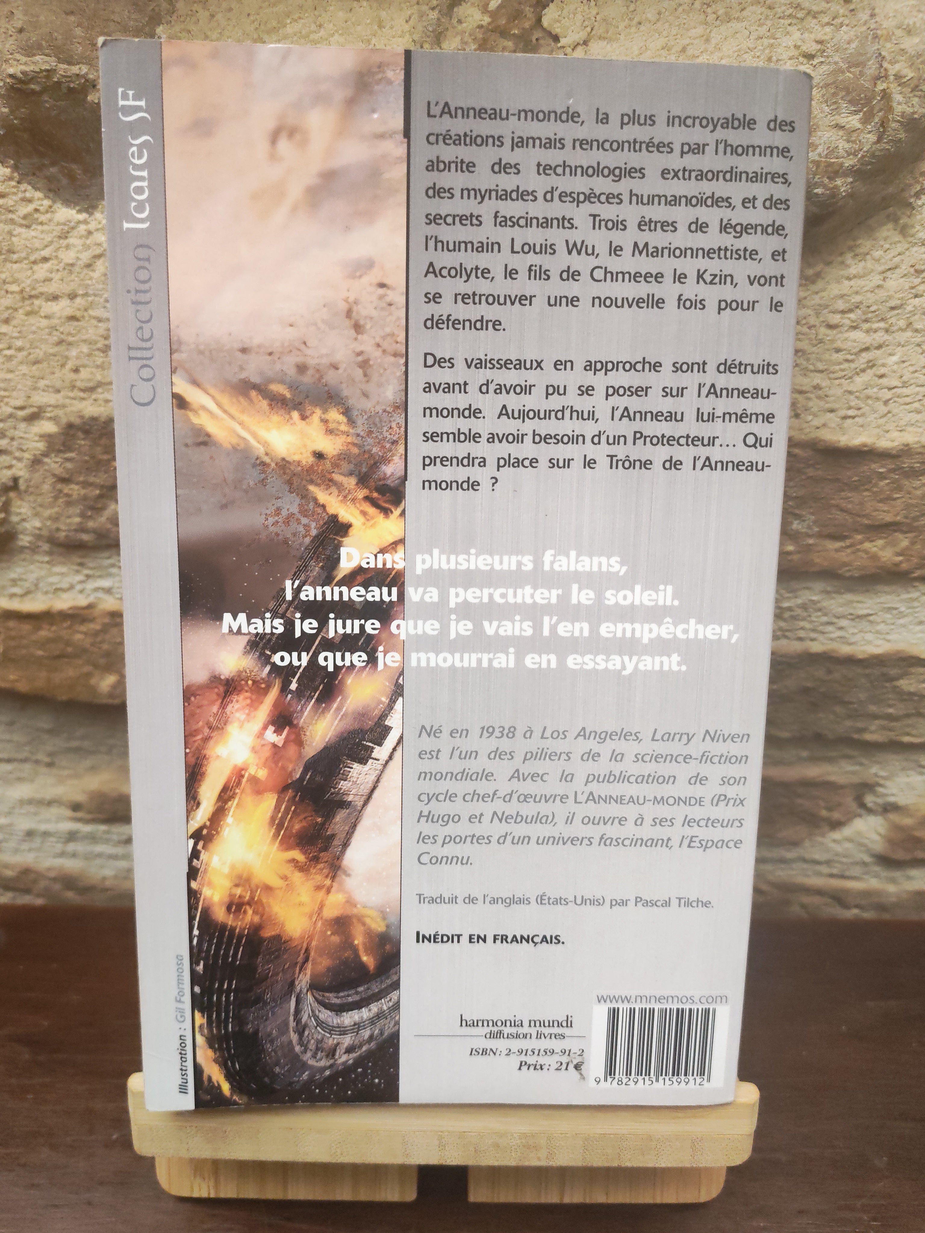 Le trone de l'anneau-monde